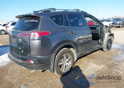 2018 Toyota Rav4 Xle from USA, damaged, VIN JTMWFREV2JJ746351